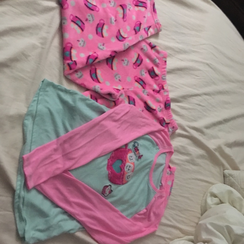 💸2/$20 Sale💸 Girls Fuzzy Pajamas